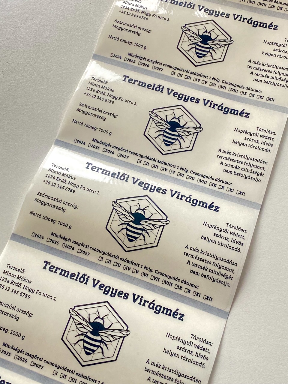 Átlátszó öntapadó címke üvegen Átlátszó öntapadó címke üvegen
