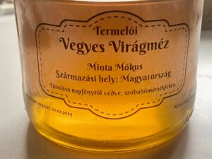 egyedi vegyes virágméz címke átlátszó fóliára feketével nyomtatva sablon